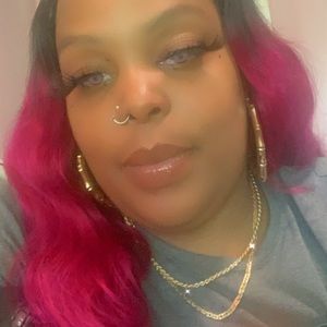 Meet your Posher, Latoya